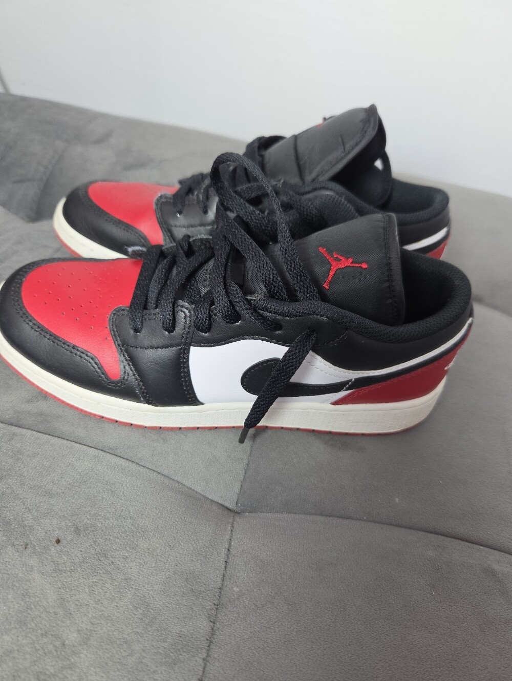 Jordan Low-Top Sneakers - Black/Red/White 6.5Y **NO BOX**